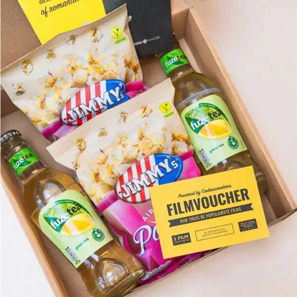 Filmpakket voor thuis | Popcorn én drankjes naar keuze - Afbeelding 3